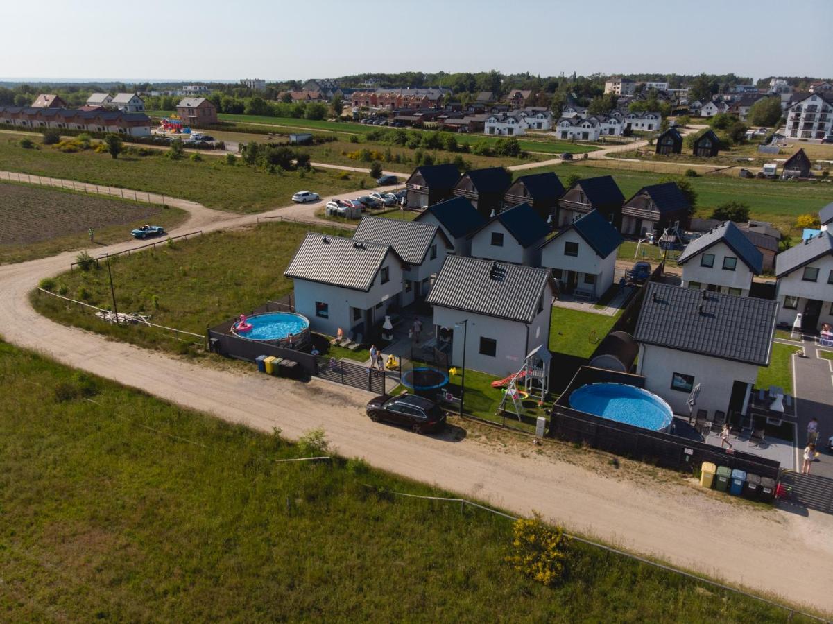 Domki Rajski Wypoczynek Z Basenem Jastrzebia Gora Exterior photo