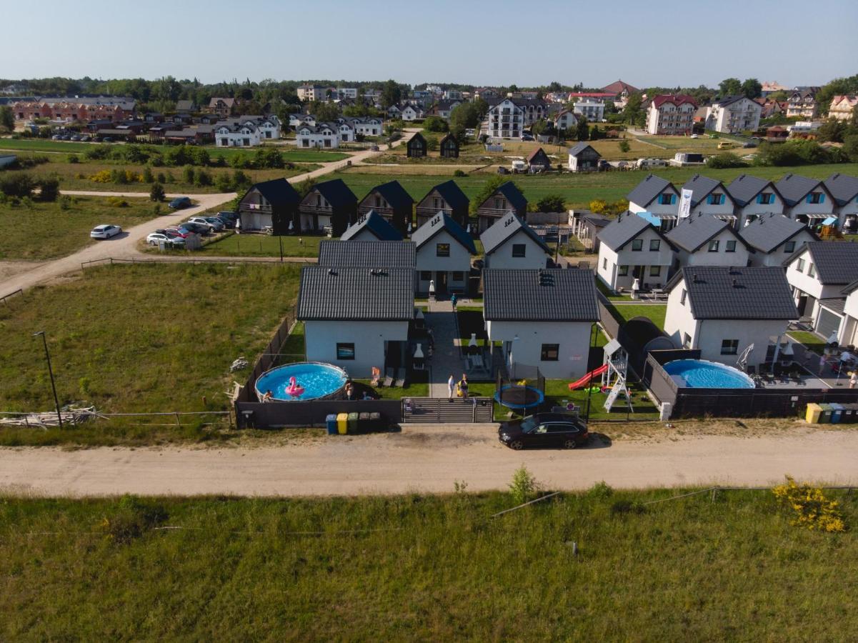 Domki Rajski Wypoczynek Z Basenem Jastrzebia Gora Exterior photo